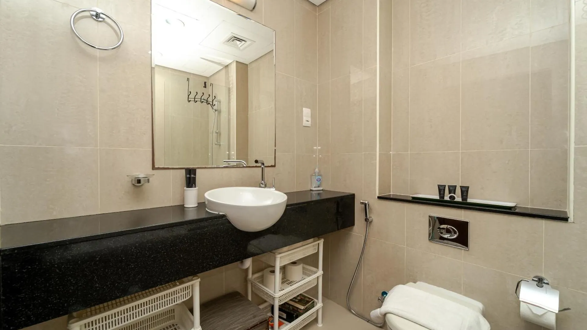迪拜Luxury Living In Matrix Tower Near Sports Hub公寓