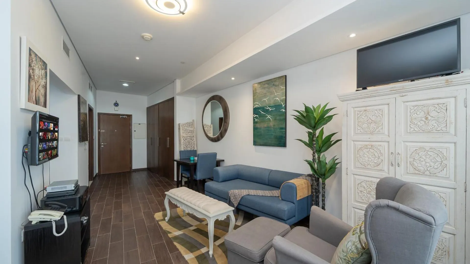 迪拜Luxury Living In Matrix Tower Near Sports Hub公寓